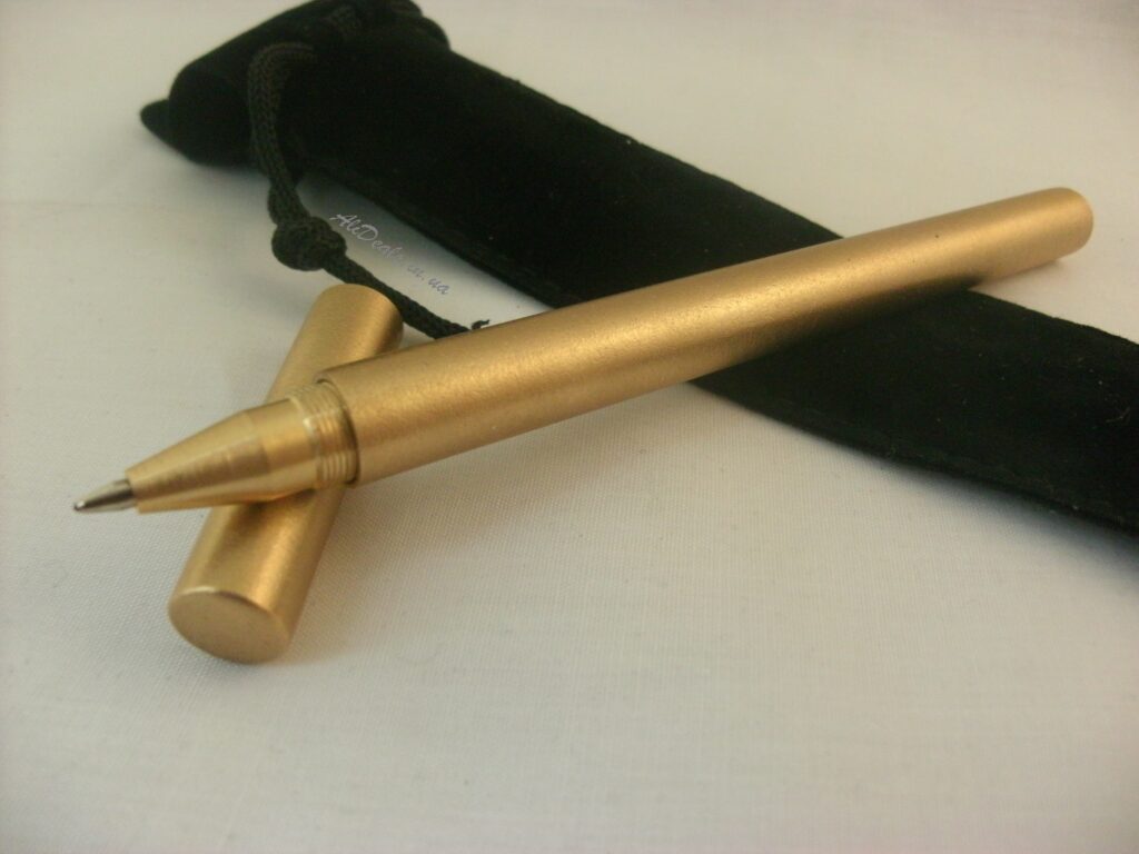 Тактическая ручка в латунном корпусе с Алиэкспресс